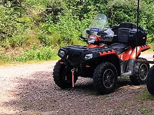 Fyrhjuling Polaris Sportsman 850 EF stulen norr om Molkom i Värmland